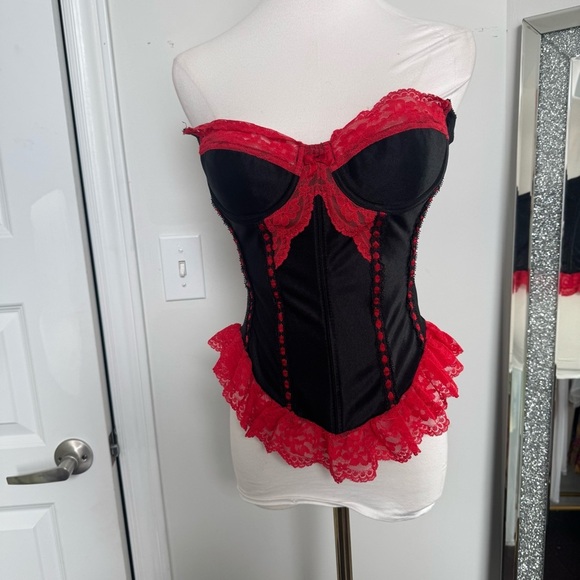 Vintage Elegant Black and Red Lace Corset whimsigoth fairy punk 36 - Picture 2 of 6